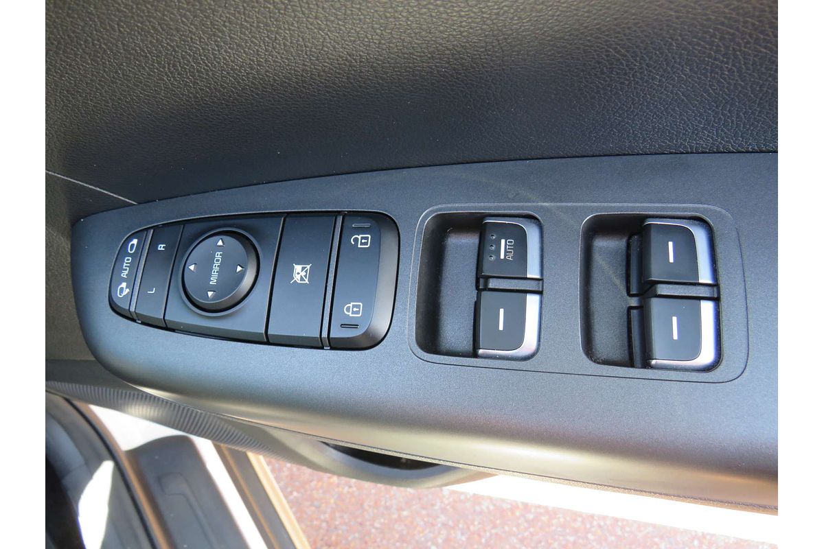 2020 Kia Sportage S QL