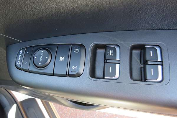 2020 Kia Sportage S QL