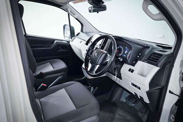 2021 Toyota Hiace Commuter GDH322R ELWB High Roof