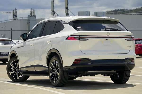 2025 MG HS Super Hybrid Essence AS33P