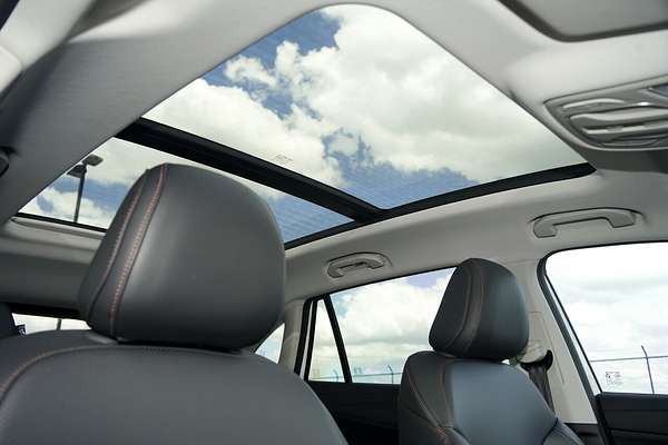 2025 MG HS Super Hybrid Essence AS33P