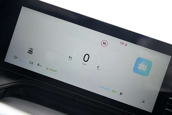 2025 MG HS Super Hybrid Essence AS33P