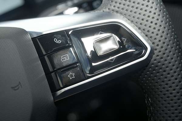 2025 MG HS Super Hybrid Essence AS33P