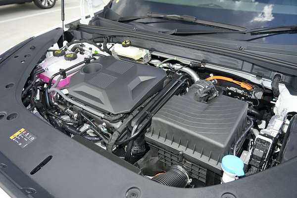 2025 MG HS Super Hybrid Essence AS33P