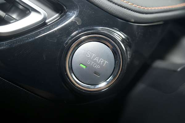 2025 MG HS Super Hybrid Essence AS33P