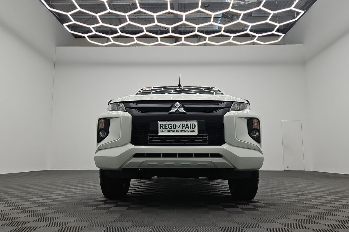 2022 Mitsubishi Triton GLX MR 4X4