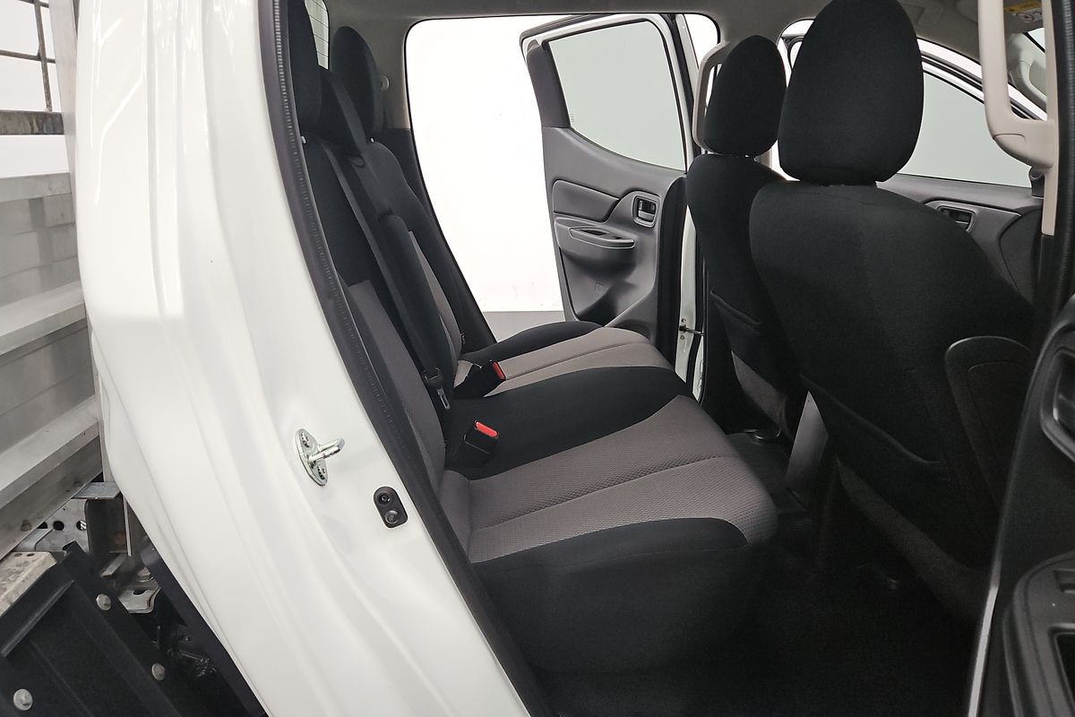 2022 Mitsubishi Triton GLX MR 4X4