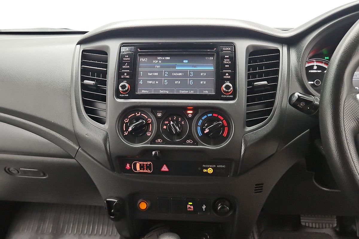 2022 Mitsubishi Triton GLX MR 4X4