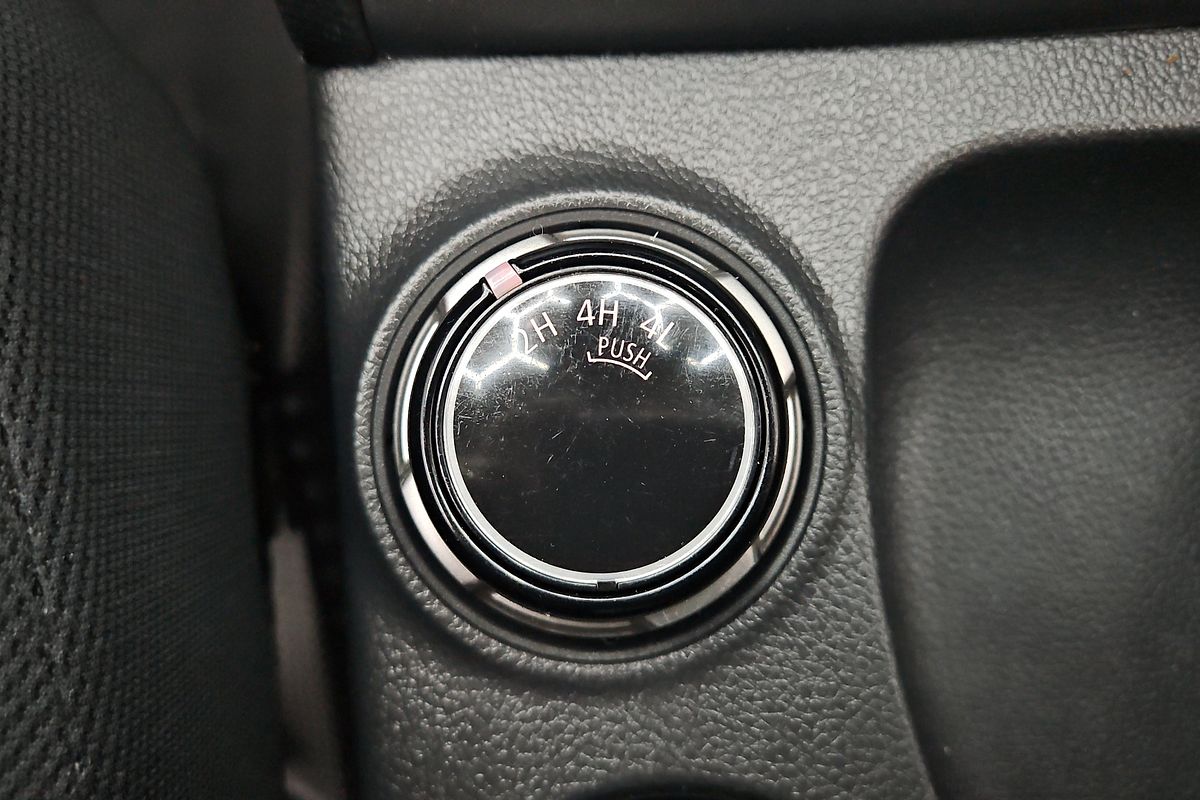 2022 Mitsubishi Triton GLX MR 4X4