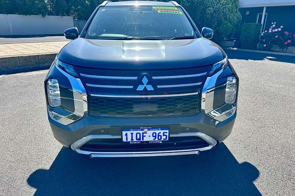 2025 Mitsubishi Outlander LS ZM