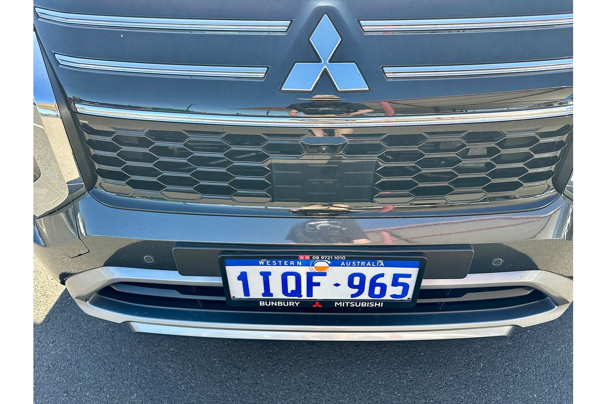 2025 Mitsubishi Outlander LS ZM