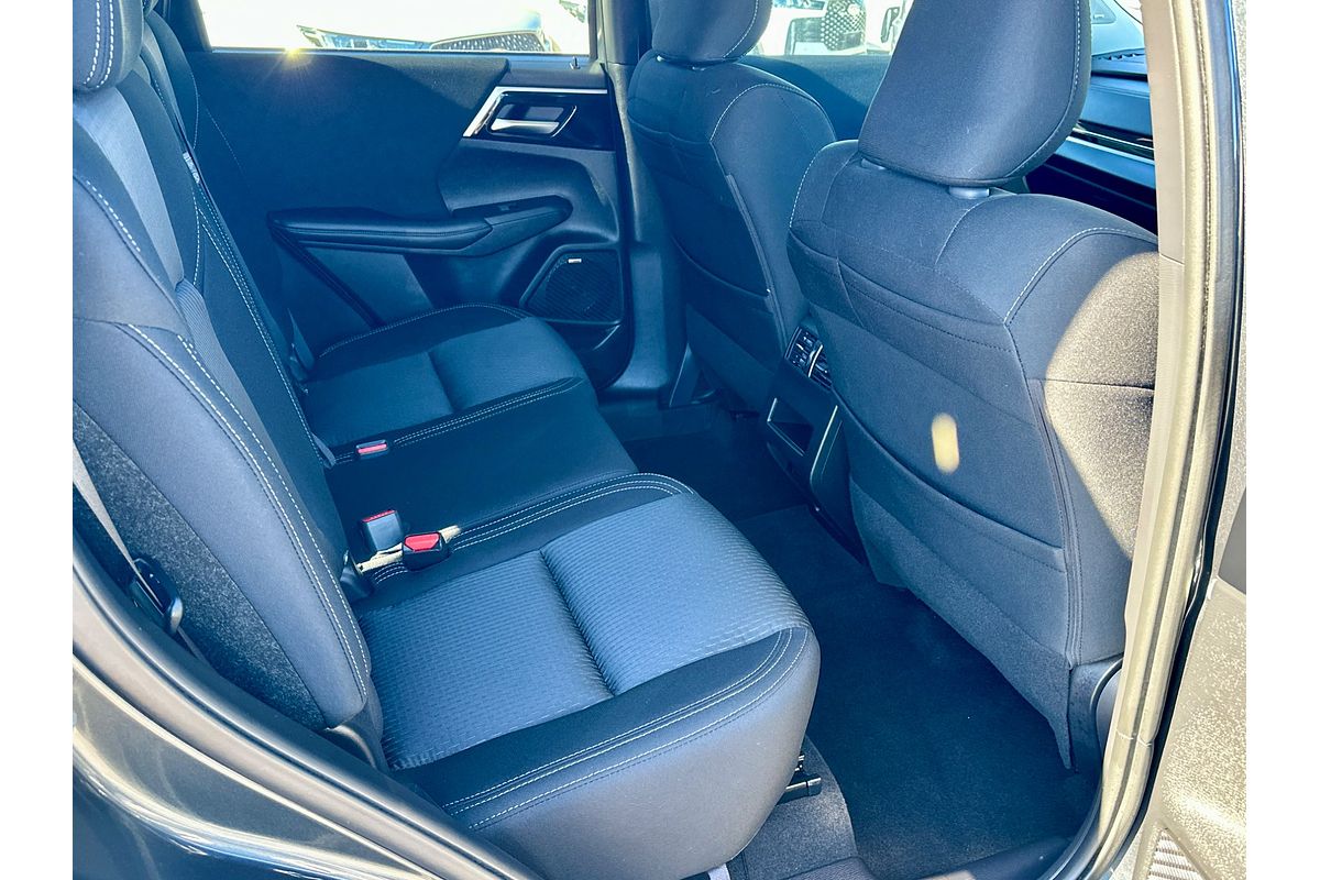 2025 Mitsubishi Outlander LS ZM