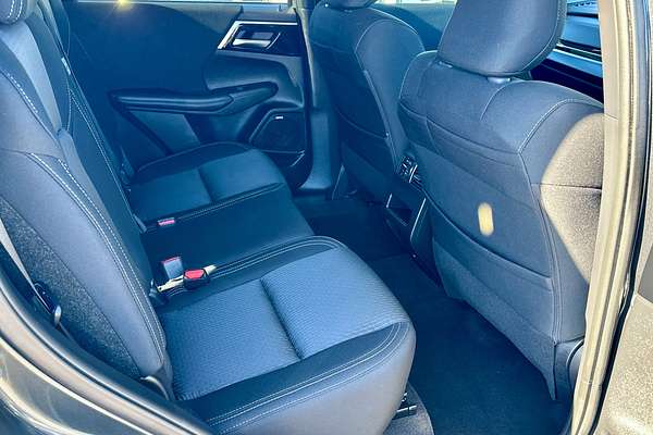 2025 Mitsubishi Outlander LS ZM