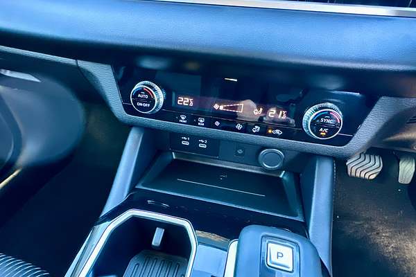 2025 Mitsubishi Outlander LS ZM