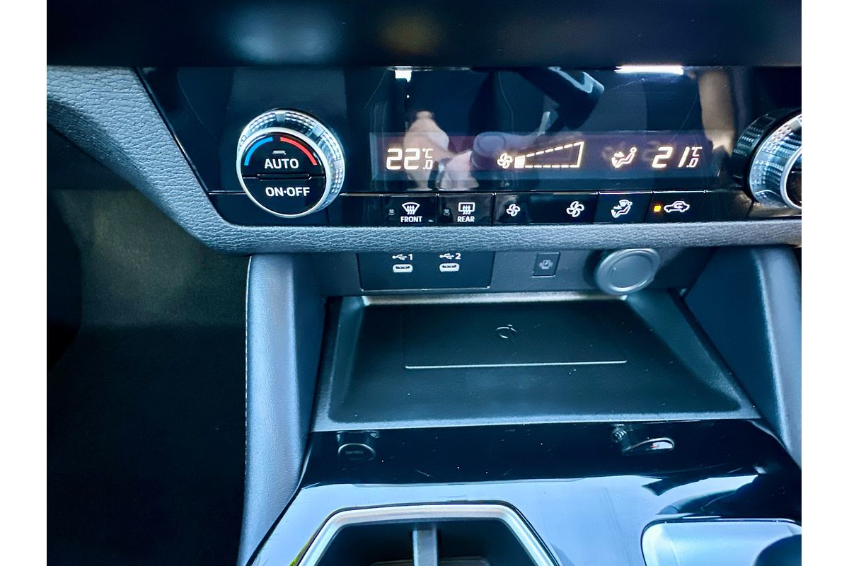 2025 Mitsubishi Outlander LS ZM