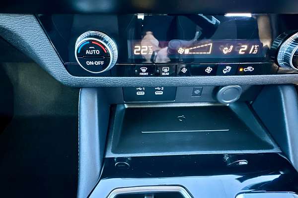 2025 Mitsubishi Outlander LS ZM