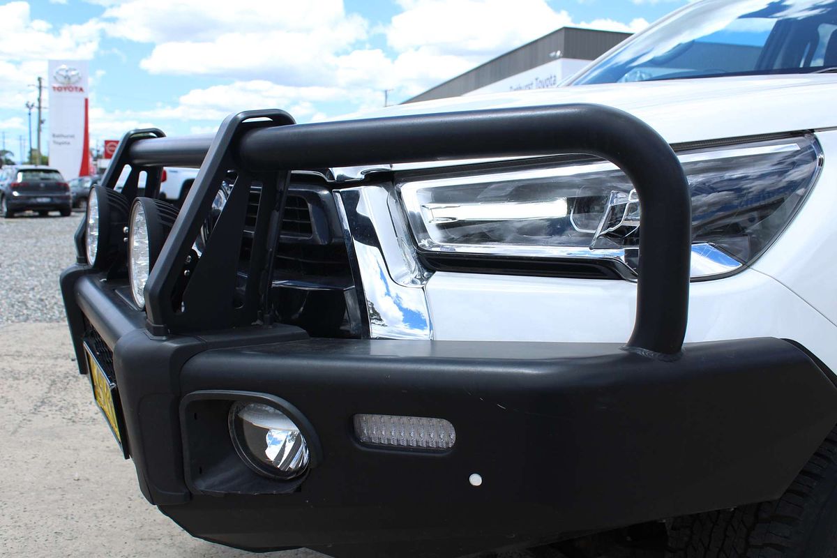 2023 Toyota Hilux SR5 GUN126R 4X4