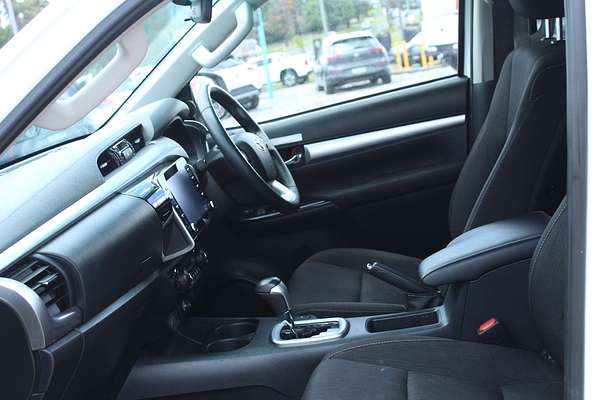 2023 Toyota Hilux SR5 GUN126R 4X4