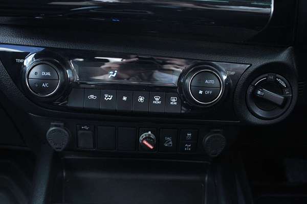 2023 Toyota Hilux SR5 GUN126R 4X4