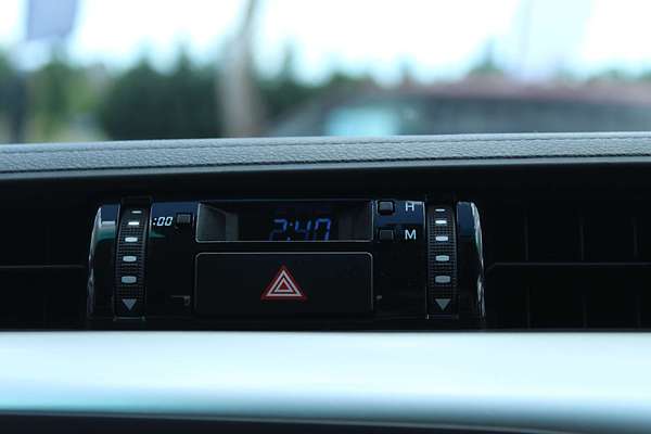 2023 Toyota Hilux SR5 GUN126R 4X4