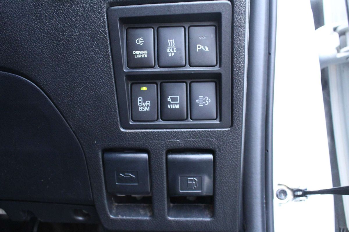 2023 Toyota Hilux SR5 GUN126R 4X4