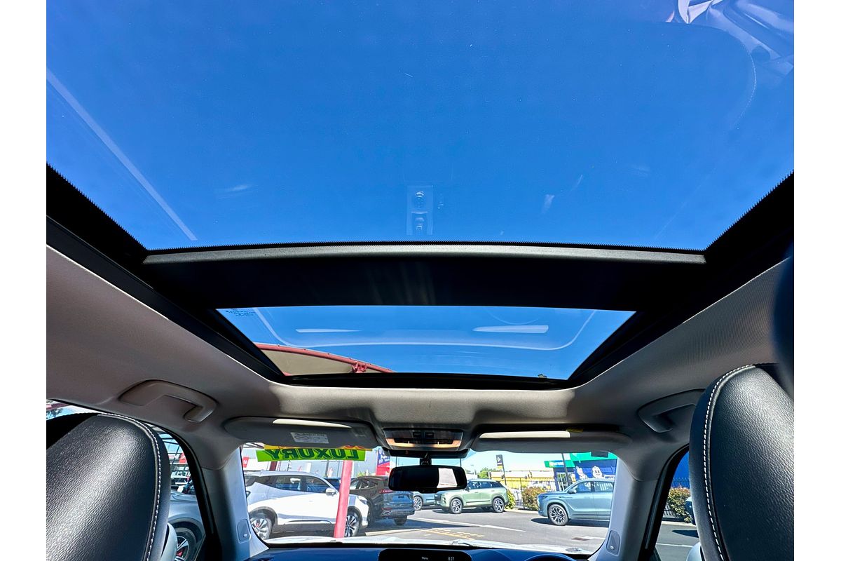 2023 Mitsubishi Outlander Exceed ZM