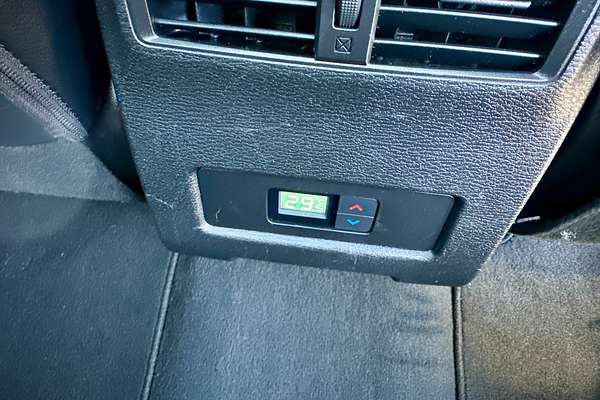 2023 Mitsubishi Outlander Exceed ZM