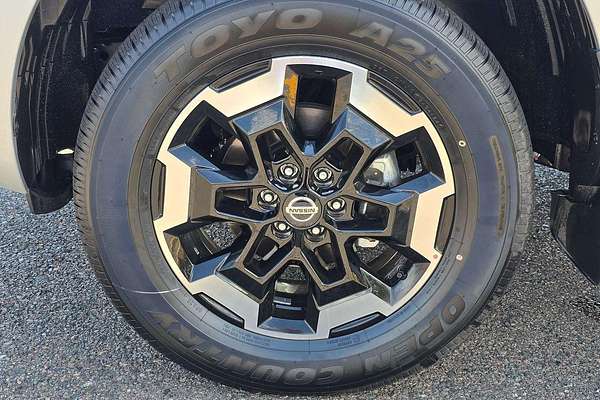 2025 Nissan Navara ST-X D23 4X4