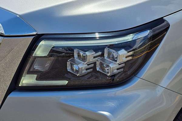 2025 Nissan Navara ST-X D23 4X4