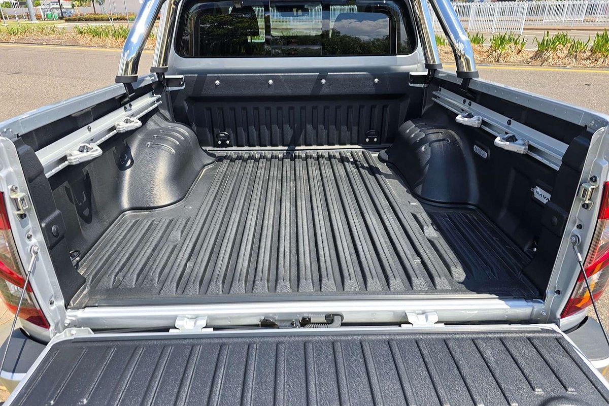 2025 Nissan Navara ST-X D23 4X4