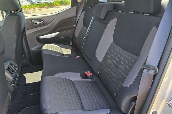 2025 Nissan Navara ST-X D23 4X4