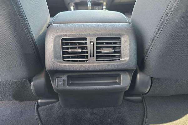 2025 Nissan Navara ST-X D23 4X4