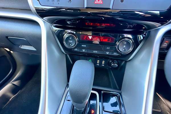 2025 Mitsubishi Eclipse Cross LS YB