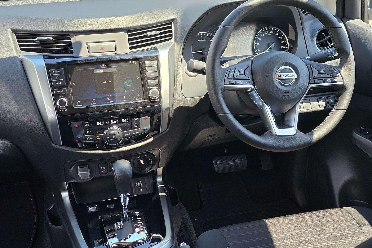 2025 Nissan Navara ST-X D23 4X4