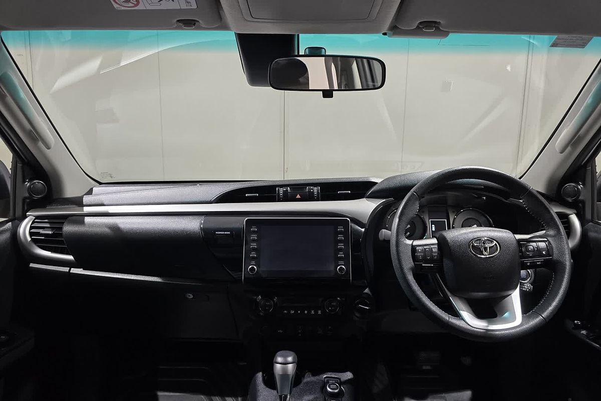 2024 Toyota Hilux SR5 48V GUN126R 4X4