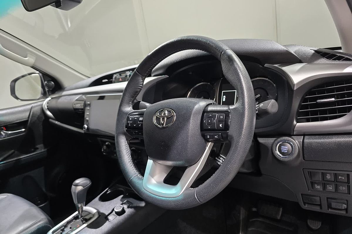 2024 Toyota Hilux SR5 48V GUN126R 4X4