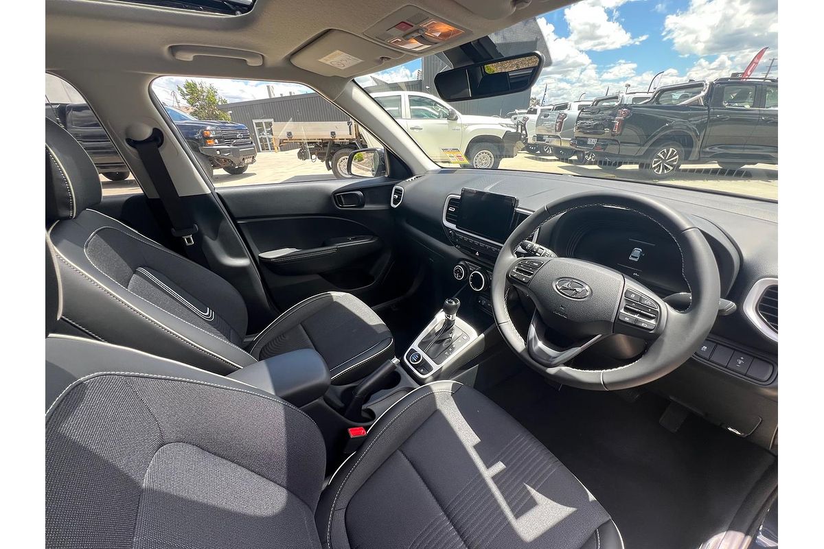 2025 Hyundai Venue Elite QX.V5