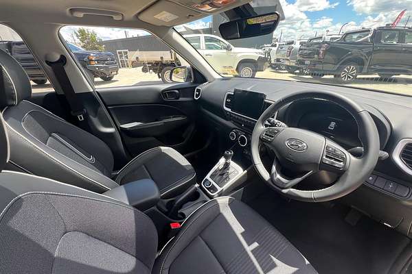 2025 Hyundai Venue Elite QX.V5