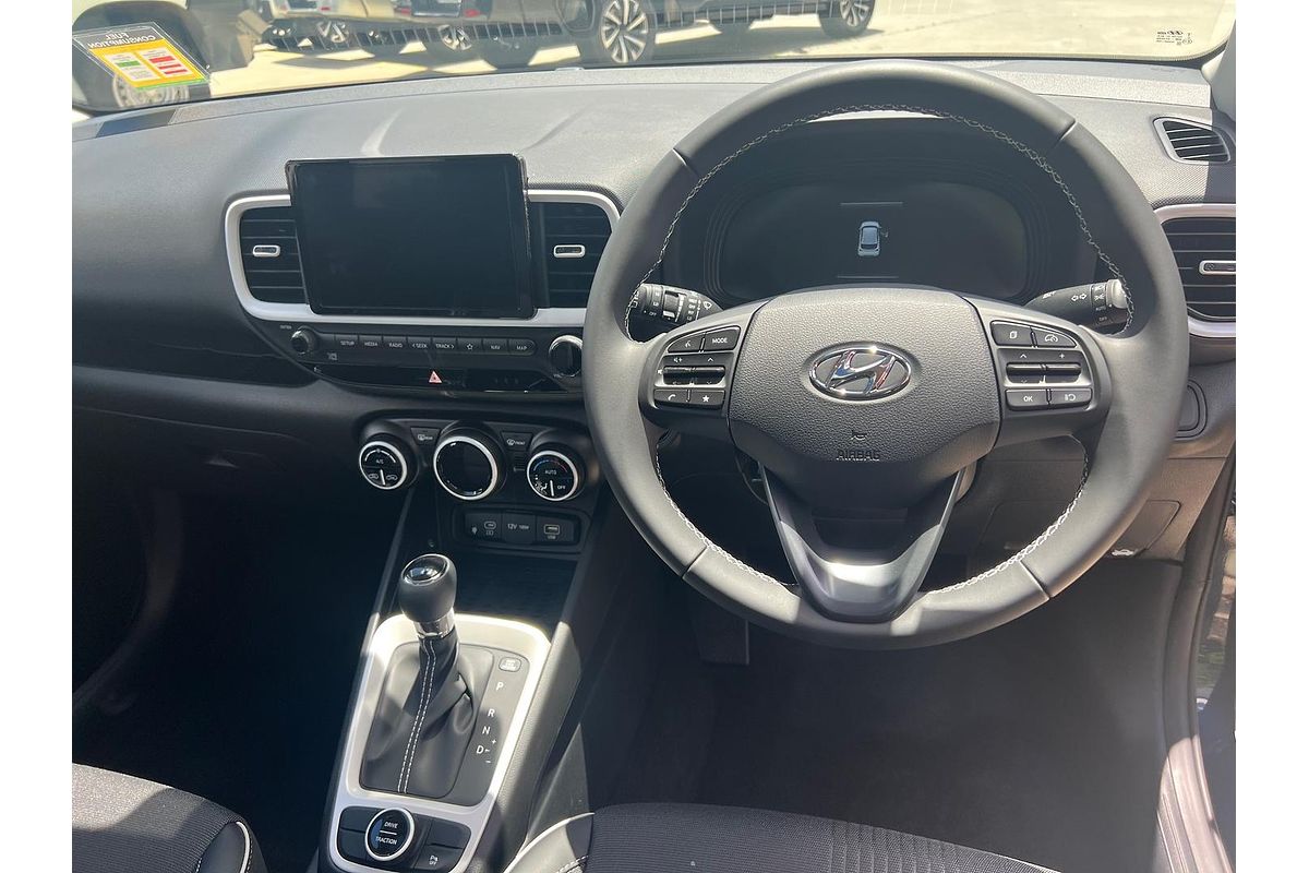 2025 Hyundai Venue Elite QX.V5