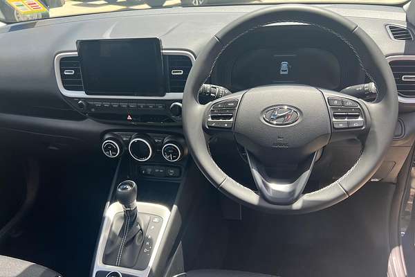 2025 Hyundai Venue Elite QX.V5