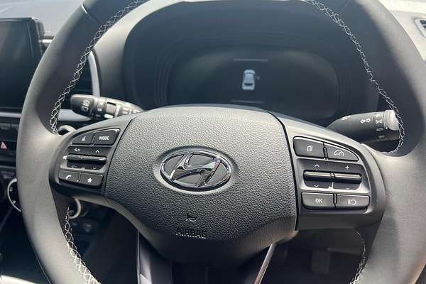 2025 Hyundai Venue Elite QX.V5
