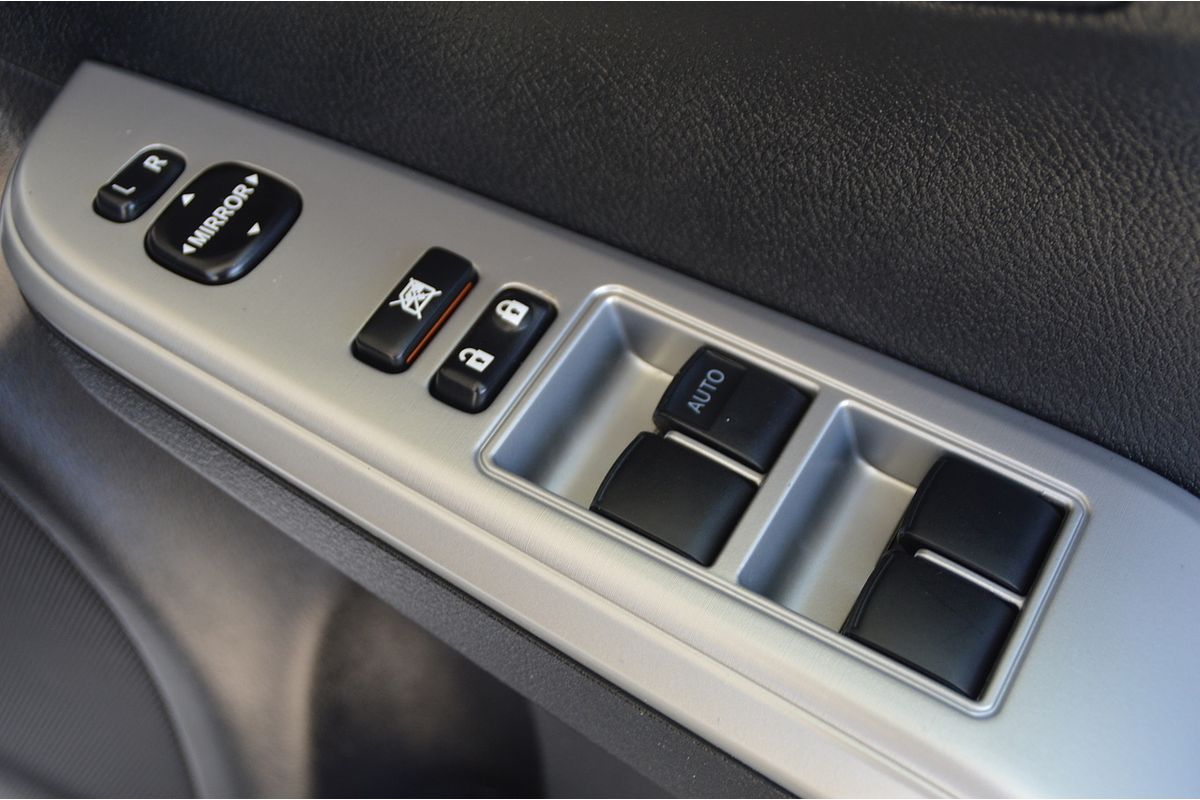 2016 Toyota Camry Altise AVV50R