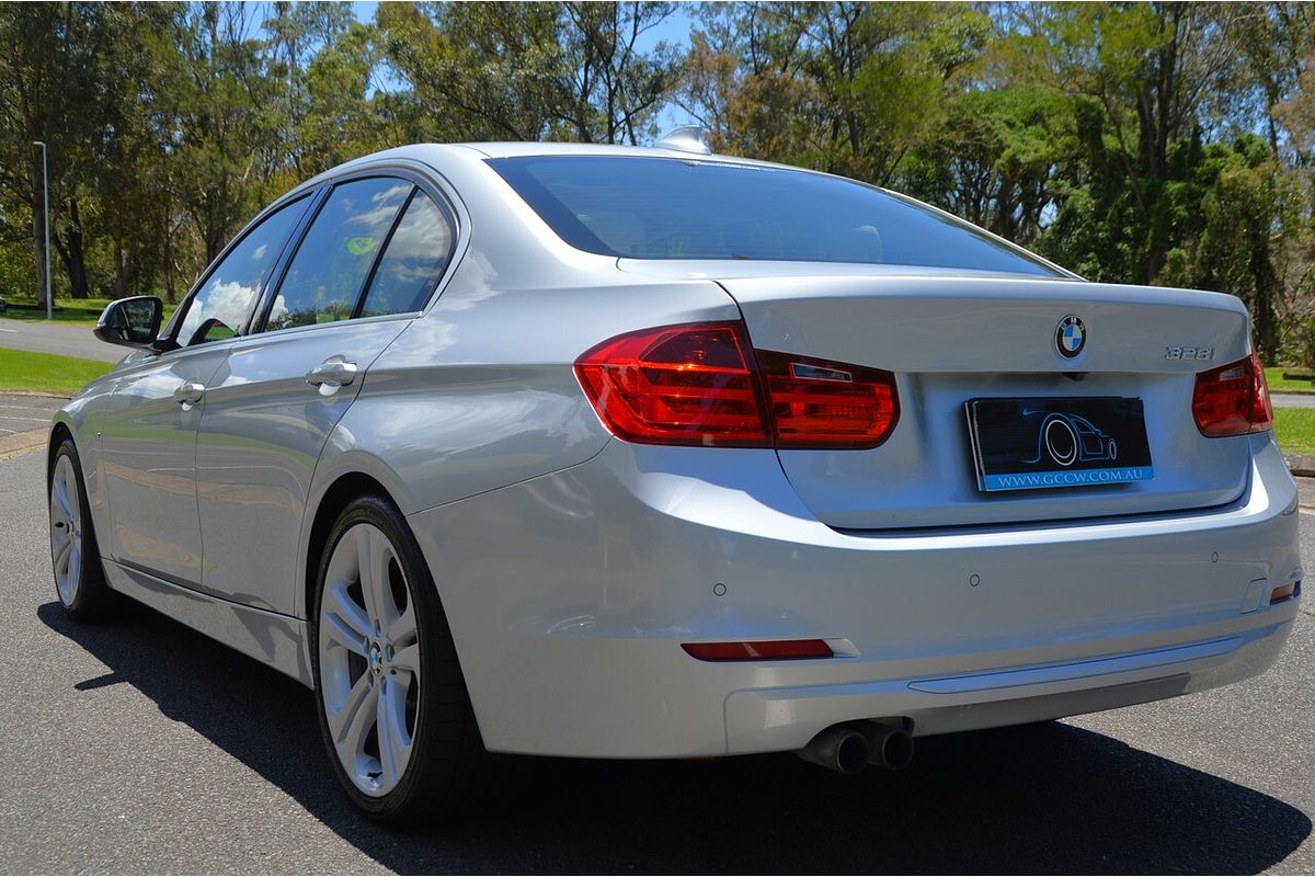2015 BMW 3 Series 328i Modern Line F30