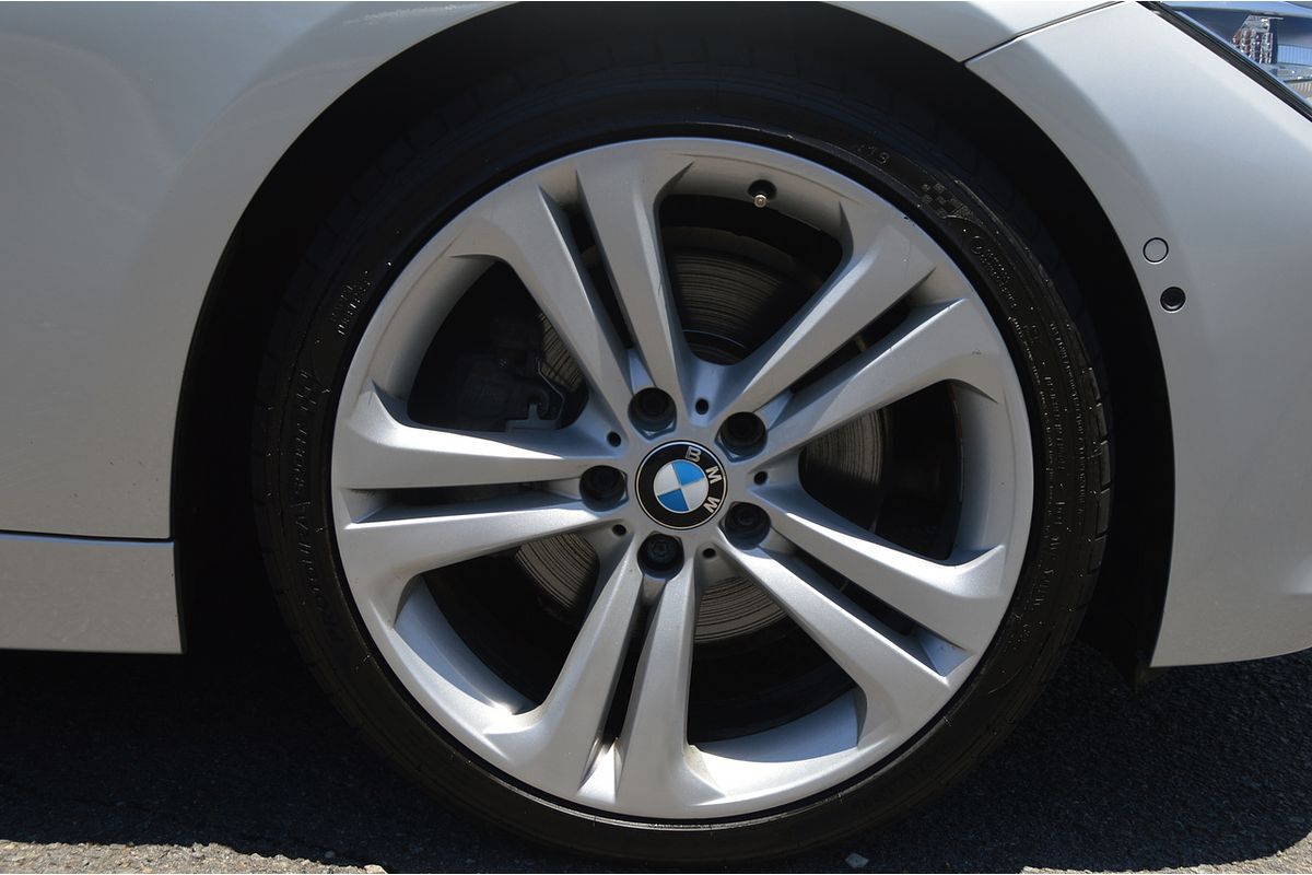 2015 BMW 3 Series 328i Modern Line F30