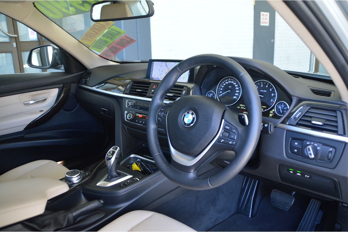 2015 BMW 3 Series 328i Modern Line F30