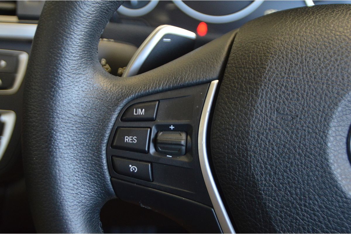 2015 BMW 3 Series 328i Modern Line F30