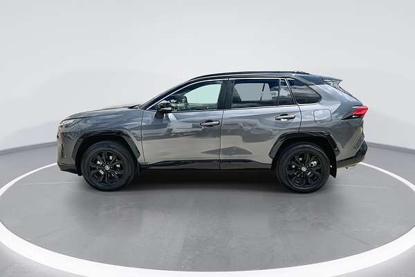 2024 Toyota RAV4 XSE AXAH52R