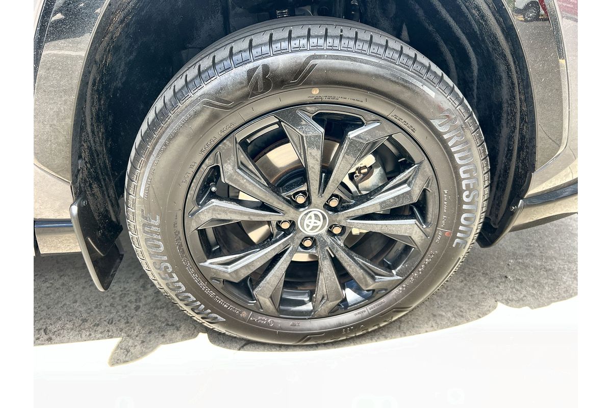 2024 Toyota RAV4 XSE AXAH52R