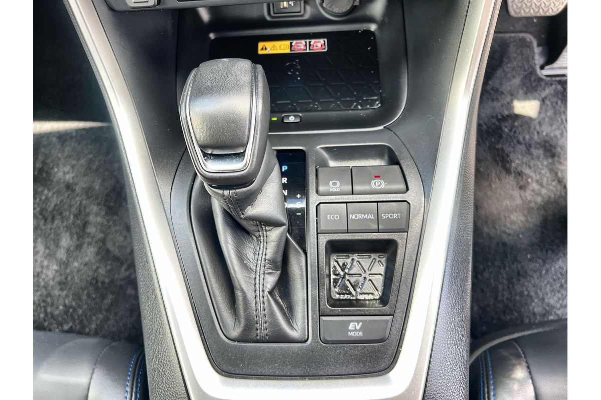 2024 Toyota RAV4 XSE AXAH52R