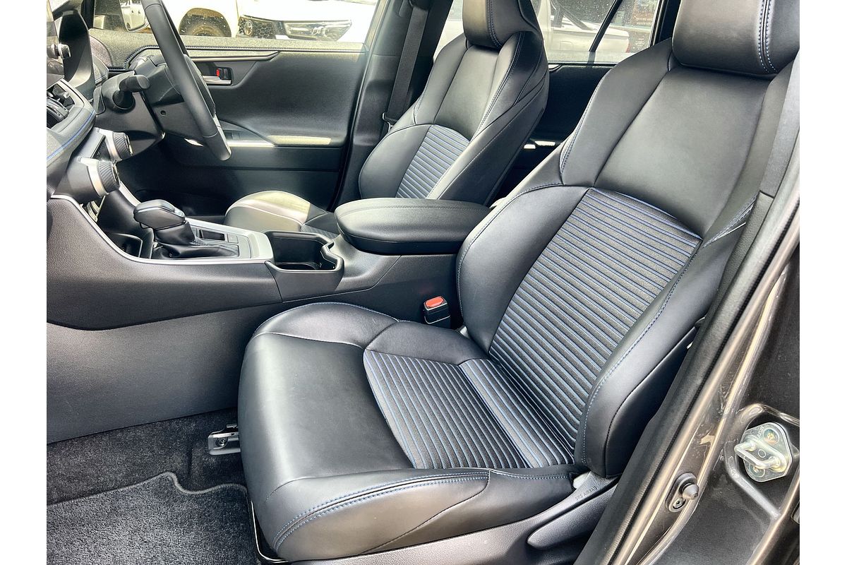 2024 Toyota RAV4 XSE AXAH52R